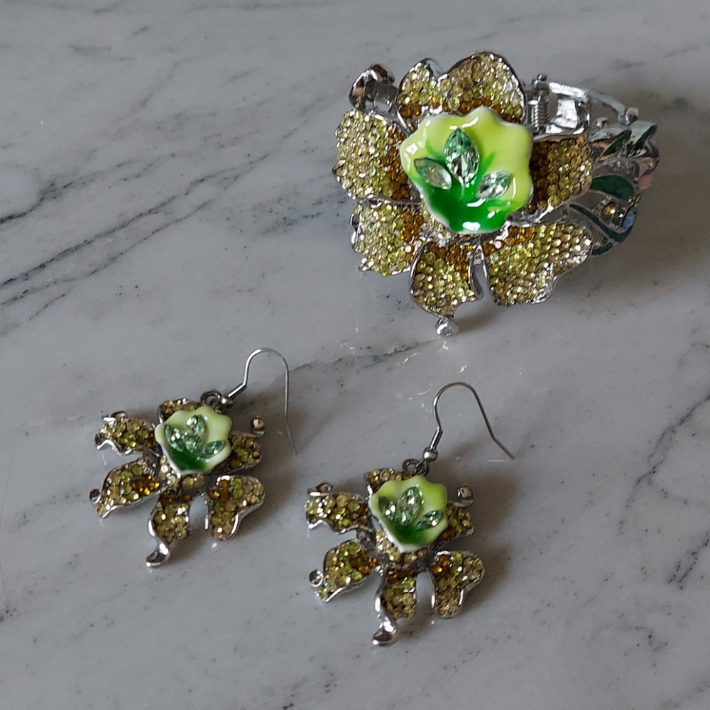 Rhinestone and enamel bracelet and earrings set